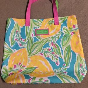 LILLY PULITZER FOR ESTEE LAUDER VIP FLORAL COLORFUL SHOPPING TOTE